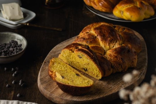 Sliced chocolate chip challah